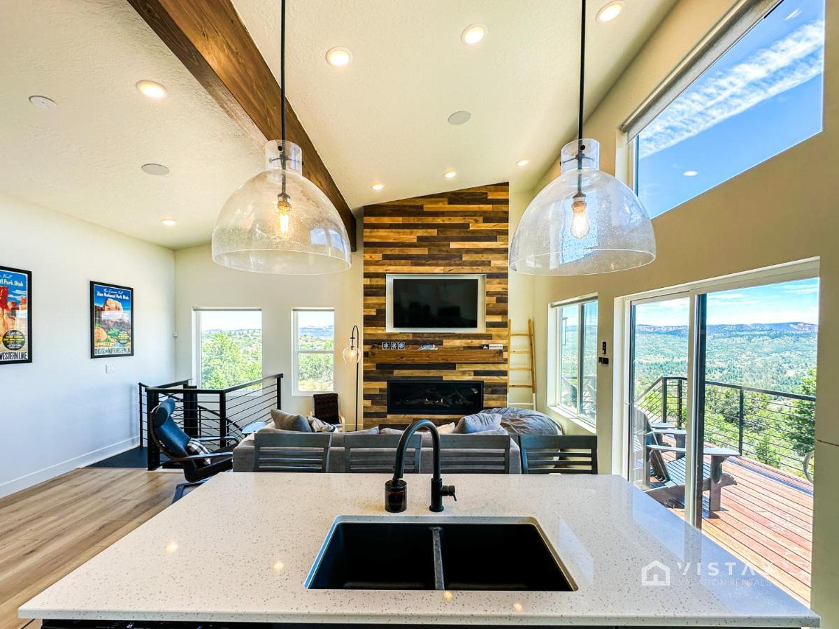 Bryce View Cabin - New Cabin With Amazing Views! Alton Exterior photo
